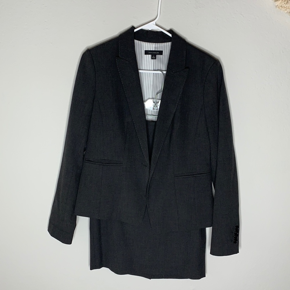 Ann Taylor 2 piece gray blazer and skirt